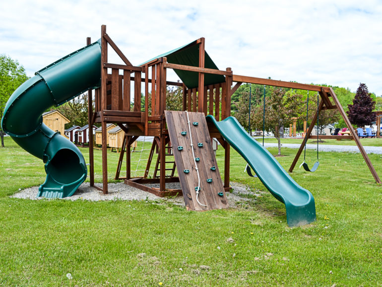 Livingston Farm (73 of 97) Livingston Farm Outdoor Structures