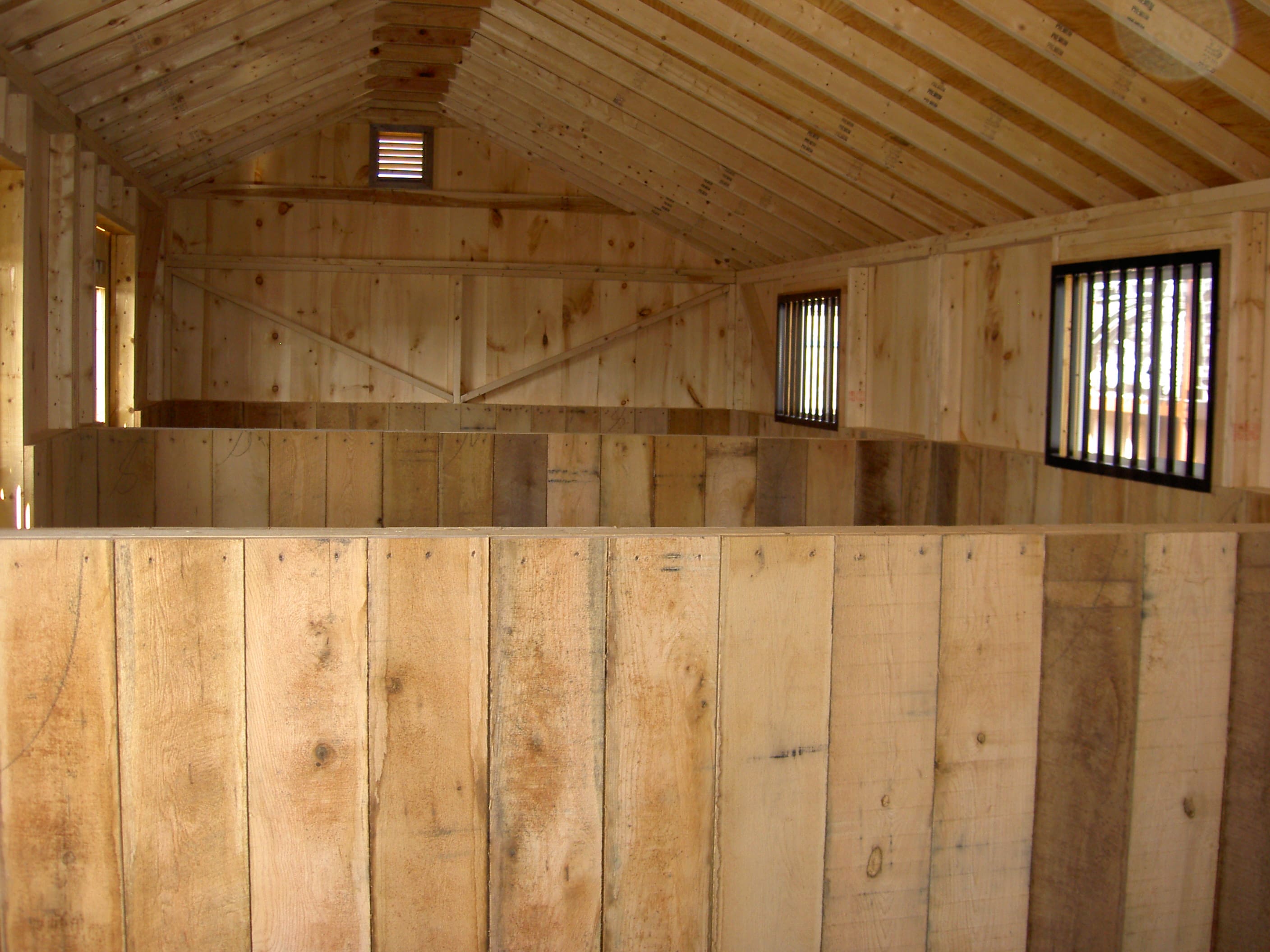 Horse Stall & Combination Barns for Sale Livingston Farm